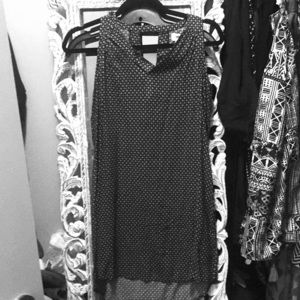 Old Navy Black/White Shift Dress